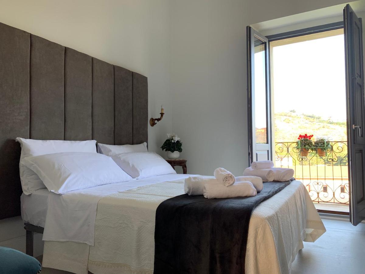 Palazzo Sama Bed & Breakfast Катандзаро Екстериор снимка